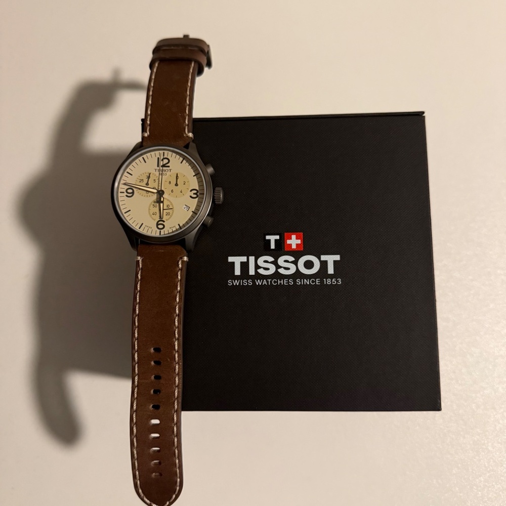 Tissot Chrono XL – Beige Dial, Brown Leather – Like New - Picture 3 of 6